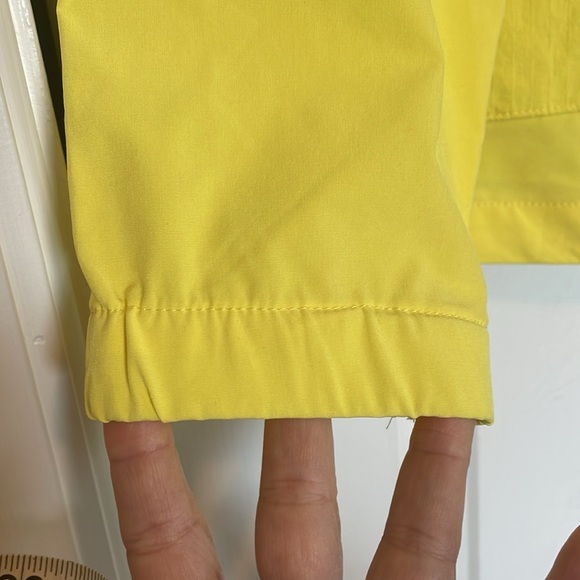 Women’s SP T by Talbots zip up hooded jacket windbreaker Bright Yellow pockets - Picture 11 of 12